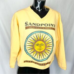 Vintage Sandpoint Sun Graphic Cropped Sweatshirt Yellow Retro Pullover